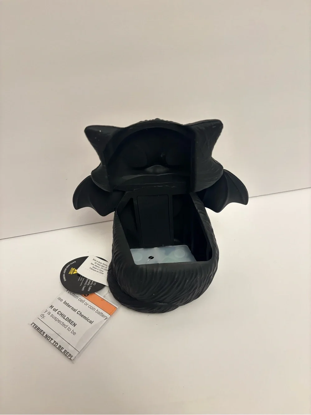Bath and Body Works Light-up Spooky Kitty Soap Holder Halloween 2026 NWT